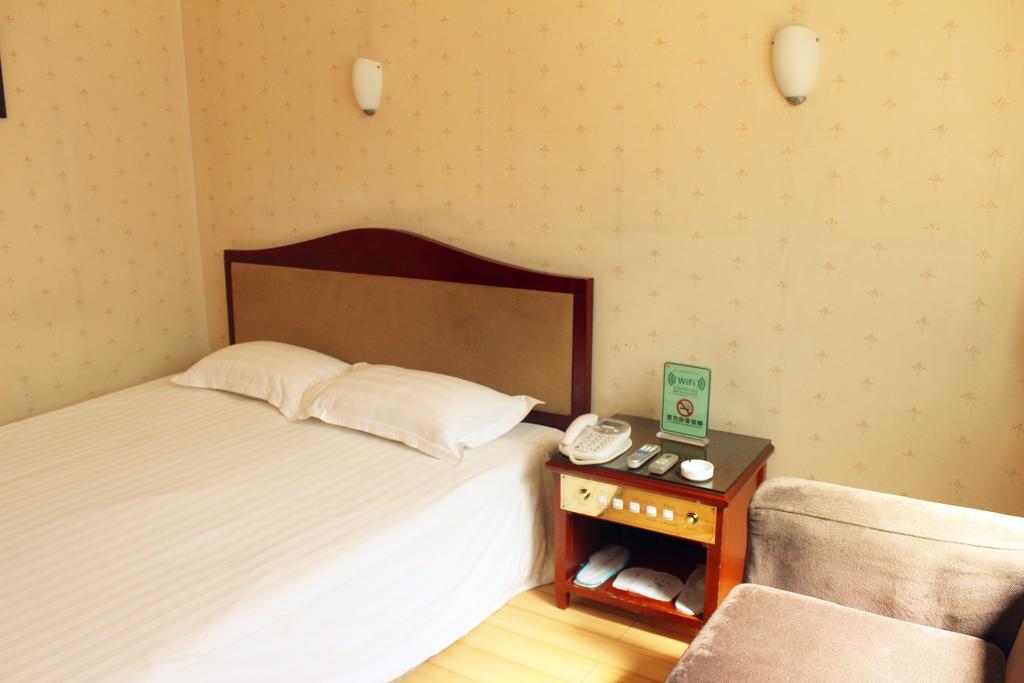 Rongbao Hotel Beijing Exterior photo